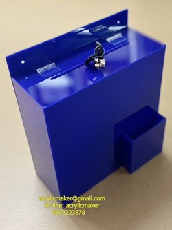 กล่องรับความคิดเห็นสีน้ำเงินทึบ ขนาด10x10x4 นิ้ว แบบแขวนผนัง