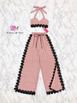 Laboutique Set เซ็ทเสื้อครอปกับกางเกงขายาวสุดแซ่บ