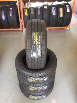 DUNLOP LM704 225/45ZR18 ราคา 3,700 บาท ส่งฟรี