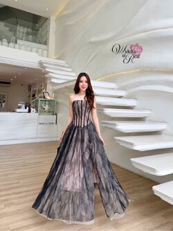 Korea Maxi dress เกาะอกตัวยาว เนื้อผ้าลูกไม้นุ่มนิ่มยืดได้เล็กน้อย