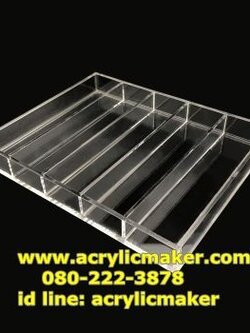 กล่องใส่มาการองแบบ 5 ช่อง อะคริลิคใส