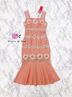 Flower Dress เดรสสายเดี่ยวแสนสวย