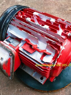 มอเตอร์แปลงทำเจนเนอเรเตอร์ โครงสร้าง 5 แรง พันขวดลวดใหม่ เพลาด้านในเป็นแม่เหล็ก มีคลิปทดลองใช้ความเร็ว 3 ระดับ โวลท์และเฮิร์ธที่ออกมาตามคลิปในเม้น