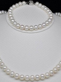 ***โปรโมชั่น ชุดไข่มุกแท้ สร้อยคอ และ สร้อยข้อมือ 8-9 มิล AAA มุกเกือบกลม