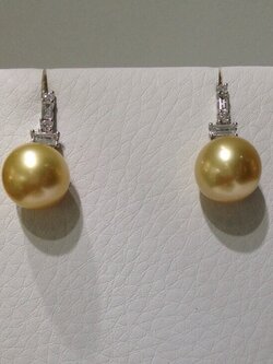 ต่างหูไข่มุก south sea 11-12 มิล ตัวเรือน 18k สีทอง เพชรแท้ น้ำ 97 เกรด AAA