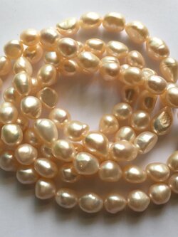 สร้อยคอไข่มุกแท้ บาร๊อกยาว 30 นิ้ว สีส้ม AAA