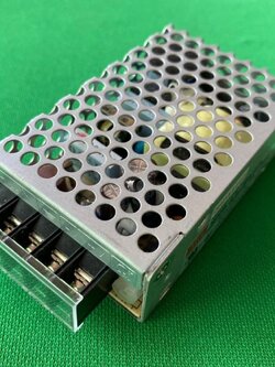 สวิตชิ่ง MEAN WELL Switching Power Supply input 100-240VAC 50/60Hz output 24v 0.7A