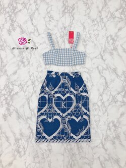 Kloset Set เซ็ทเสื้อกับกระโปรงแสนสวย