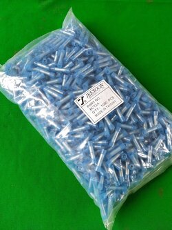 สลิปต่อสายไฟหุ้มฉนวน ยี่ห้อ JEESOON รุ่น BCT2A ใช้กับสายไฟขนาด 1.5-2.5 sq.mm.