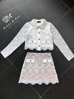 SPT Set เซ็ทเสื้อกับกระโปรงแสนสวย เนื้อผ้าลูกไม้อย่างดี