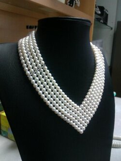 สร้อยคอไข่มุกแท้ 5.5-6.3 มิล กลม สีขาว ร้อยแบบ 5 ชั้น