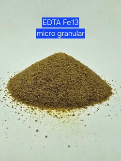 จุลธาตุ เหล็กคีเลตอีดีทีเอ Fe 13% (Fe-EDTA) เหล็กเหลือง เหล็กคีเลต 13% แบบเกล็ดละเอียด Micro Granular ละลายง่าย ไม่จับก้อน บรรจุ 1 กิโลกรัม (R)