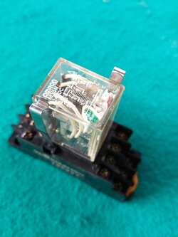 รีเลย์ Omron รุ่น MY4N 24VDC พร้อมซ็อกเก็ต