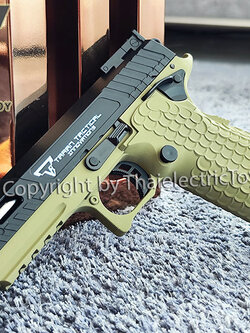 ปืนอัดลมพลาสติก Combat Master ชักยิงทีล่ะนัด ลำกล้องยาว 7.7 นิ้ว หนัก 303 กรัม แขวนสไลน์ได้ ใช้ลูกกระสุนพลาสติก 6 มิล