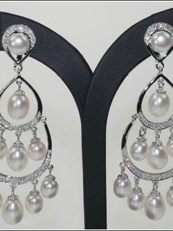 ต่างหูไข่มุกแท้ แบบระย้า