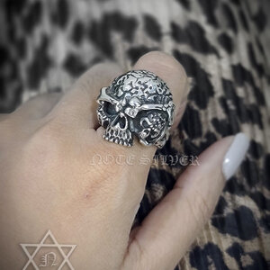 แหวนเงินแท้ กะโหลก Sterling Silver 925 NSRG462