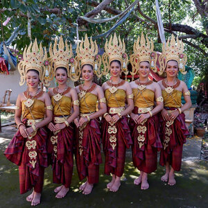 รับงานรำบวงสรวง โทร 082-5491969 ออกแบบวางแผน พิธีรำบวงสรวงพญานาค จัดเครื่องบวงสรวง