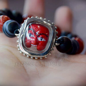 ตะกรุดเงินแท้ ตะกรุดพรานบุญ ร้อยประดับหินเบนเดต 10MM และคาร์เนเลียน NSBL2765