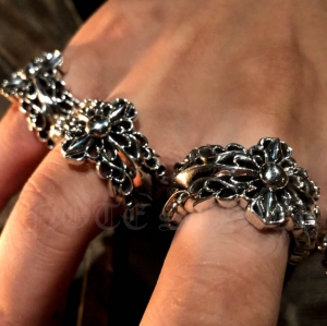 แหวนเงินแท้สไตล์โกธิค The Gothic Lover Filigree Sterling Silver 925 NSRG1974