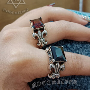 แหวนเงินแท้ สไตล์กอธิก ฝังพลอยสีแดงสด Sterling Silver 925 NSRG2789