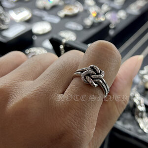 แหวนลายถักตะกร้อ ลายเส้นใหญ่หนา ลายคมสวย Sterling Silver 925 NSRG2983