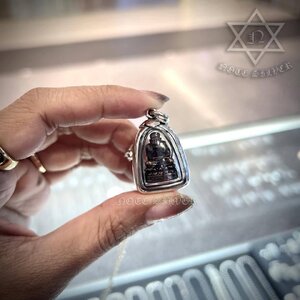 จับขอบเงินแท้ และพลาสติกกันน้ำร้อยเปอร์เซ็นNSSV3217