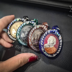 เลี่ยมกรอบพลาสติกขอบสี NSSV3414