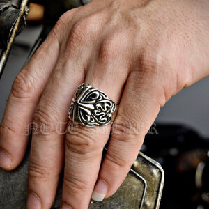 แหวนเงินแท้ ลายโล่กอธิค Sterling Silver 925 NSRG1373