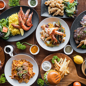 ร้านอาหารที่มีชีวิตชีวา ร้านอาหารอร่อยที่แนะนำ แนะนำที่กิน อาหารอร่อย ค้นหาร้านอาหารบรรยากาศดี