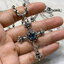 จี้เงินแท้ กางเขนฝังพลอยบลูลอนดอนแท้ สไตล์กอธิค Sterling Silver 925 NSPD2524