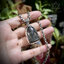 เลี่ยมกรอบพระผ่าหวาย ห่วงหูกระต่ายแกะลาย Sterling Silver 925 NSSV3342