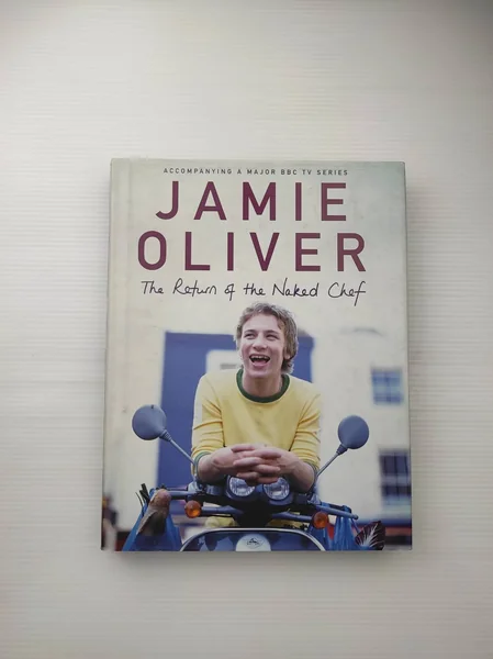 JAMIE OLIVER ACCOMPANYING JAMIE OLIVER ACCOMPANYING