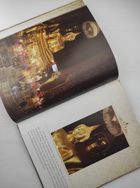 Faith of the Monarchs (ประมวลภาพพระพุทธปฏิมา) English Version ปกแข็ง image 4 Faith of the Monarchs (ประมวลภาพพระพุทธปฏิมา) English Version ปกแข็ง image 4