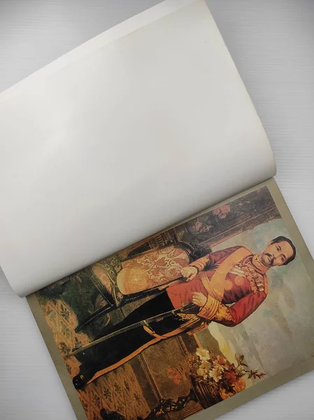 ประมวลพระบรมฉายาลักษณ์ พระพุทธเจ้าหลวง image 2 ประมวลพระบรมฉายาลักษณ์ พระพุทธเจ้าหลวง image 2